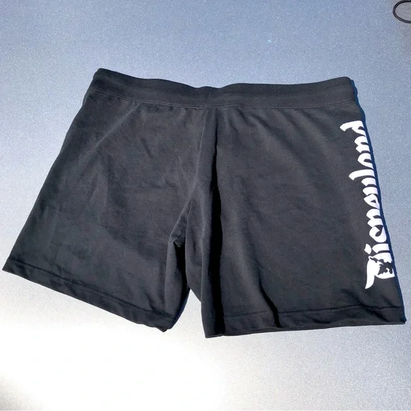 Disneyland Shorts Size Extra Large Black And White - Picture 3 of 15